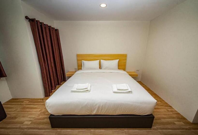 غرفة قياسية سرير كينج, The Charlotte Smart Hotel Lopburi