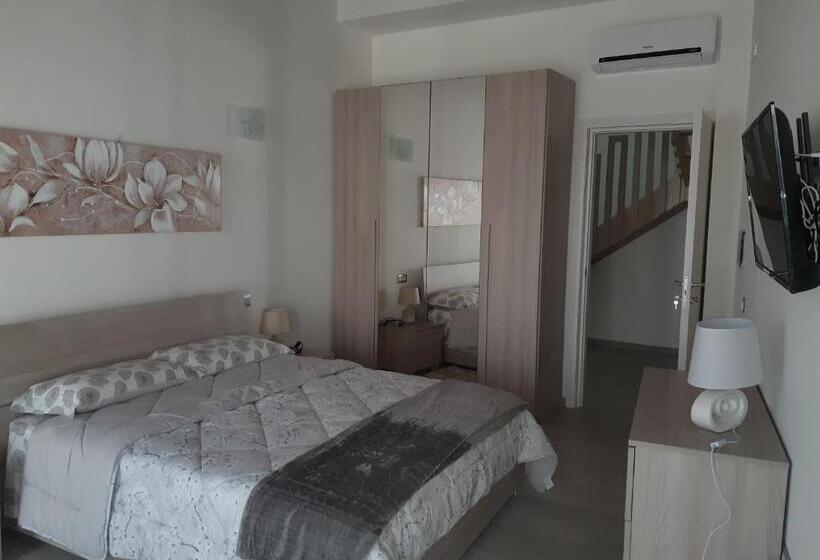 Номер Deluxe с Балконом, B&b La Genuina