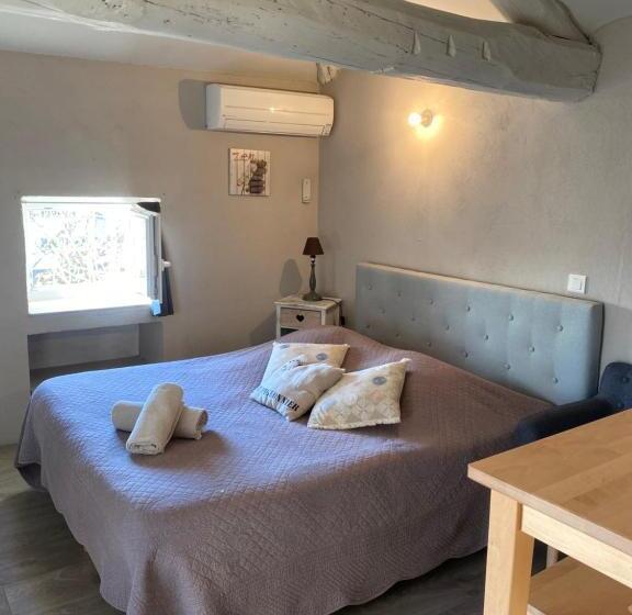スタンダードスタジオ, Maison D Hôtes Bastide St Victor à 2,5 Kilomètres De Lourmarin