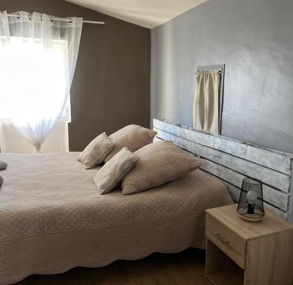 バルコニー付き１ベッドルームアパートメント, Maison D Hôtes Bastide St Victor à 2,5 Kilomètres De Lourmarin