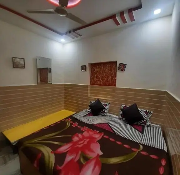 スタンダードルーム, Friends Guest House & Hostel  Near Taj Mahal