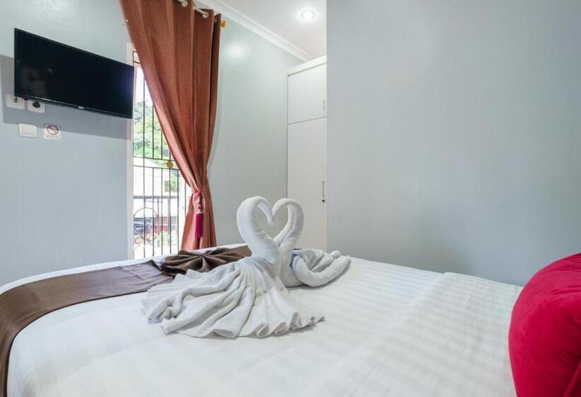 Номер Deluxe, Fast Hous Syariah Bogor Mitra Reddoorz