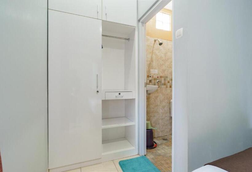 Номер Deluxe, Fast Hous Syariah Bogor Mitra Reddoorz