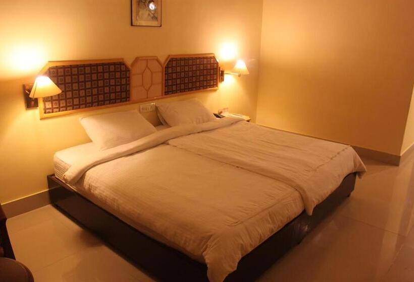 Quarto Deluxe, The Rajgir Residency