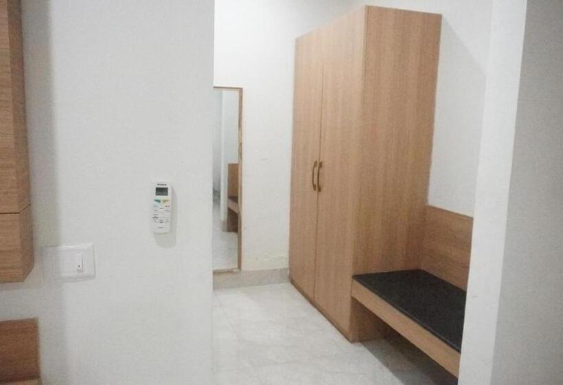 Suíte Vista Piscina, The Rajgir Residency