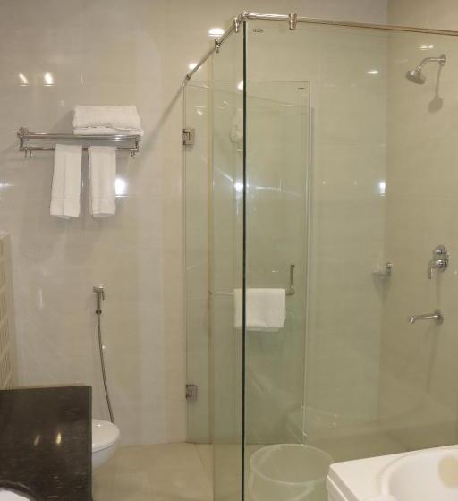 Suíte Vista Piscina, The Rajgir Residency