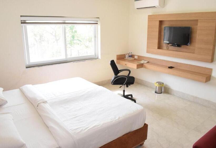 Suíte Vista Piscina, The Rajgir Residency