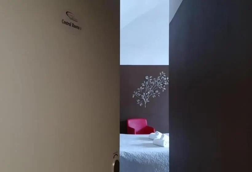 اتاق کلاسیک سه تخته, Cconforthotels R&b Central Rooms   Self Check In