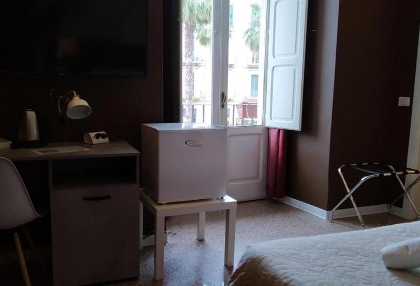 اتاق کلاسیک سه تخته, Cconforthotels R&b Central Rooms   Self Check In