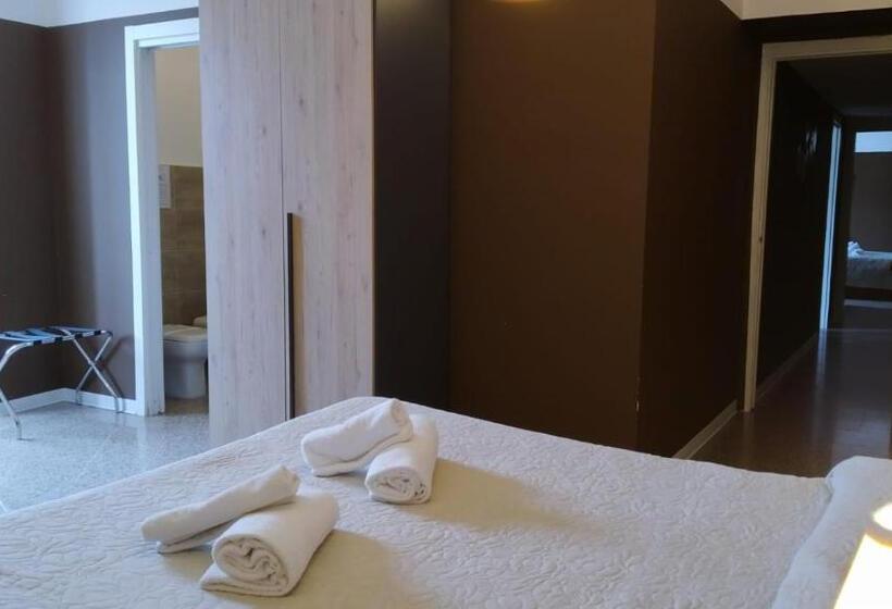 اتاق کلاسیک سه تخته, Cconforthotels R&b Central Rooms   Self Check In