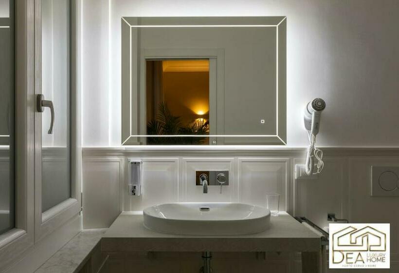 חדר סטנדרט עם מיטת קינג, Ponte Milvio Suite