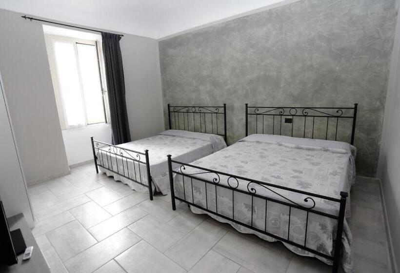 Четырехместный Номер Стандарт, B&b L Antico Portico