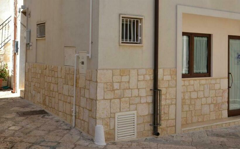 اتاق استاندارد, A Regola D'arte Dimora