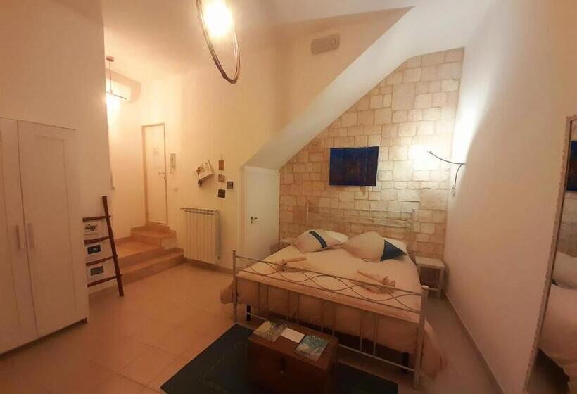 اتاق استاندارد, A Regola D'arte Dimora