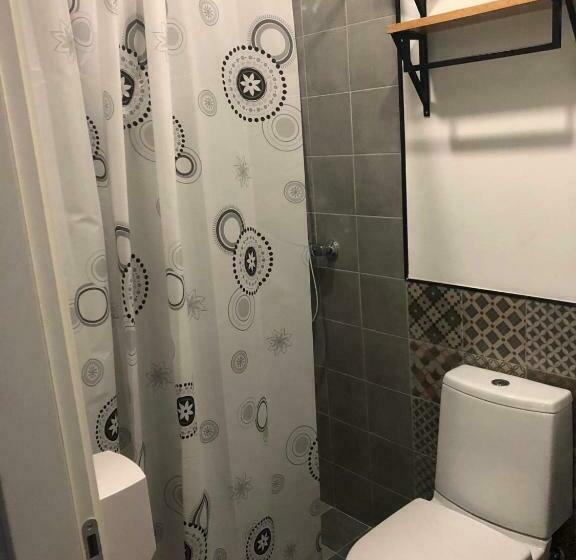 اتاق استاندارد, In City