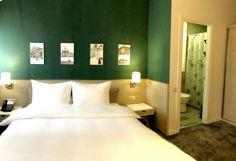 اتاق استاندارد, In City