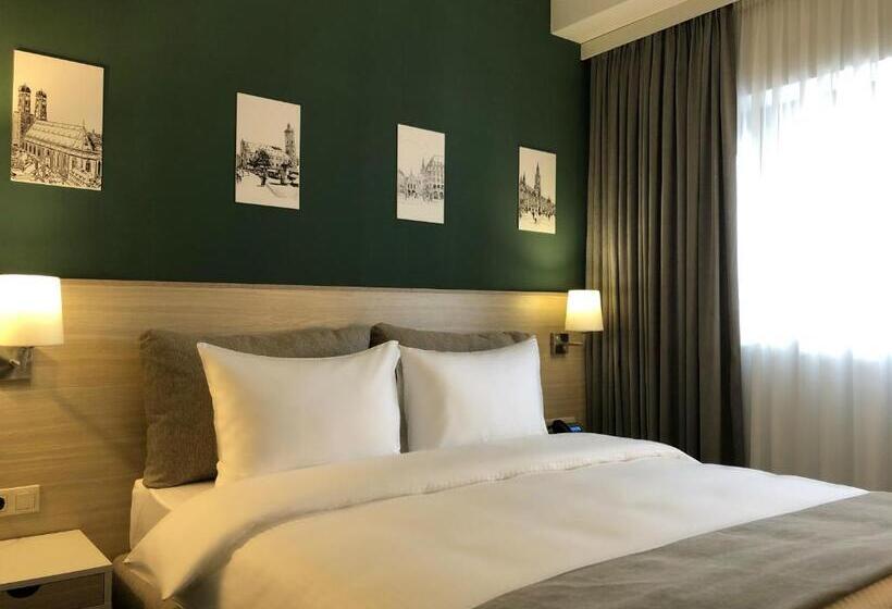 اتاق استاندارد, In City