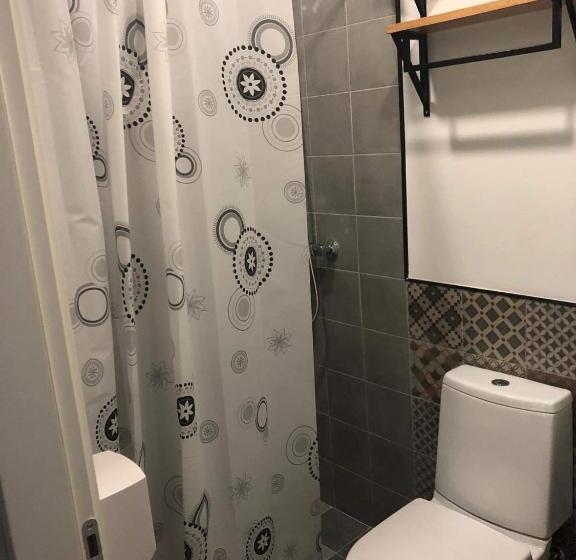 اتاق سوپریور, In City