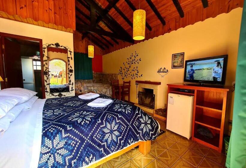 جناح مزود بجاكوزى, Pousada Palma Chalés