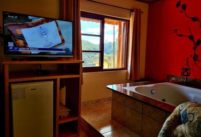 جناح, Pousada Palma Chalés