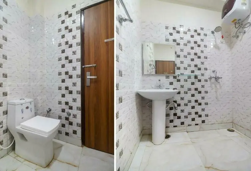 חדר קלאסי לשלושה, Taj Classic