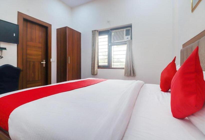 Quarto Triplo Clássico, Taj Classic