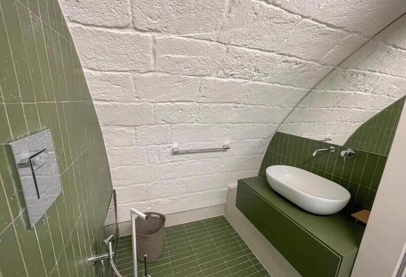 اتاق لوکس, Il B&b Di Alice