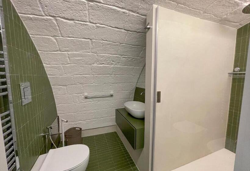 اتاق لوکس, Il B&b Di Alice