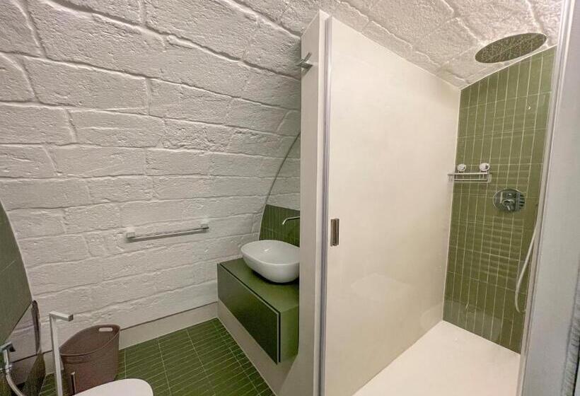 اتاق لوکس, Il B&b Di Alice