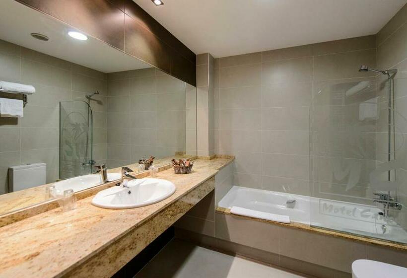 Quarto Estandar, Motel Cancun Aviles