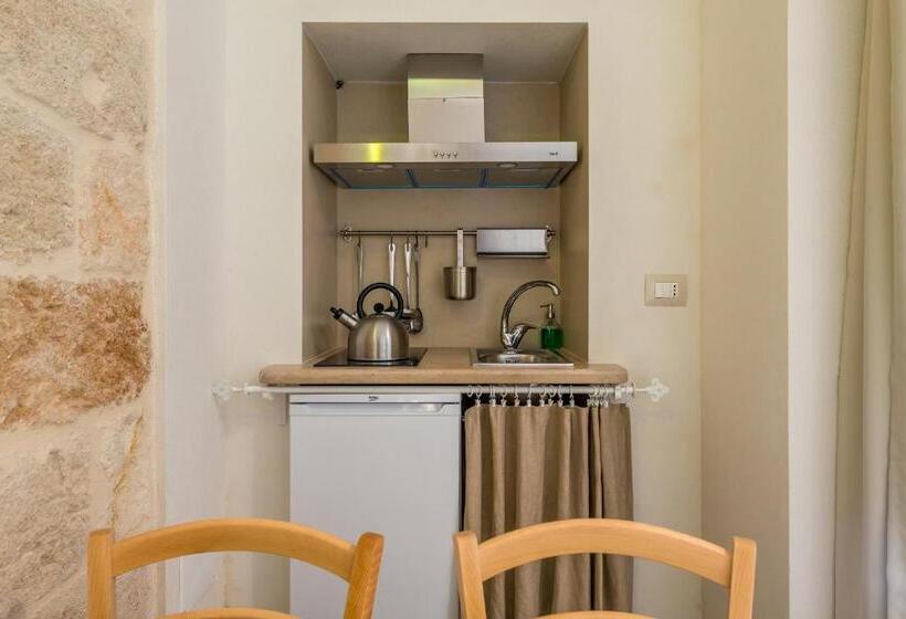 חדר דחוקס עם מיטת קינג, Dimora Cavour