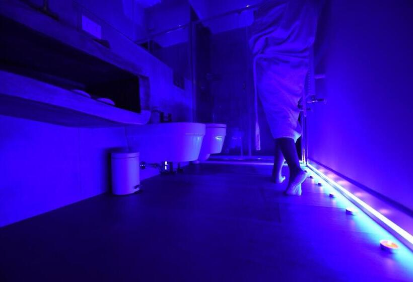 اتاق استاندارد, Nicola S Luxury Rooms