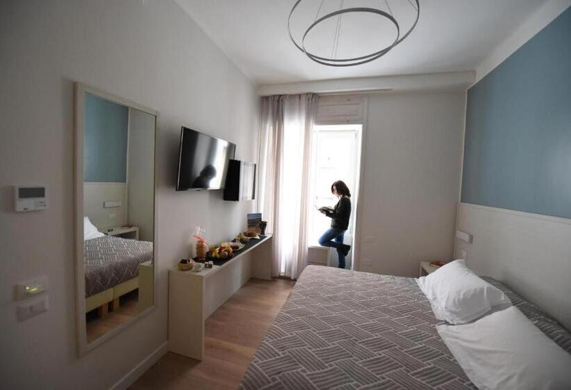 四人标准间, Nicola S Luxury Rooms