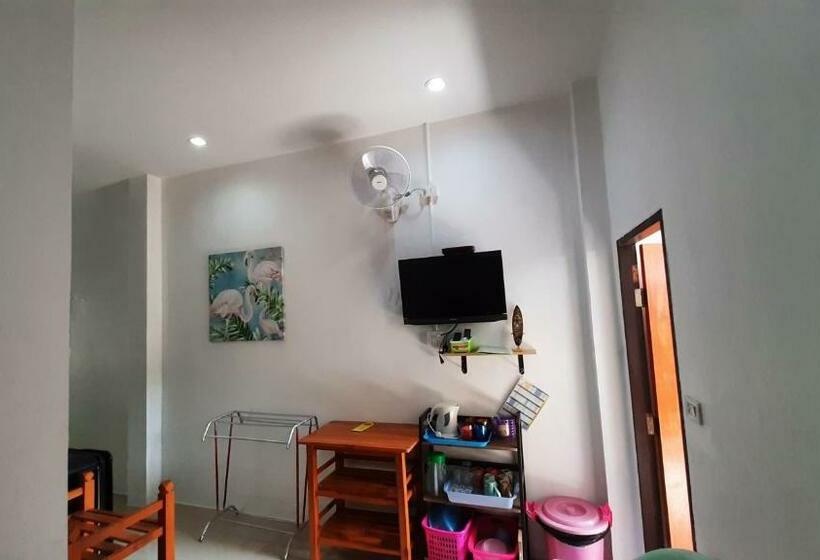 ファミリールーム, Runa Group House Samed