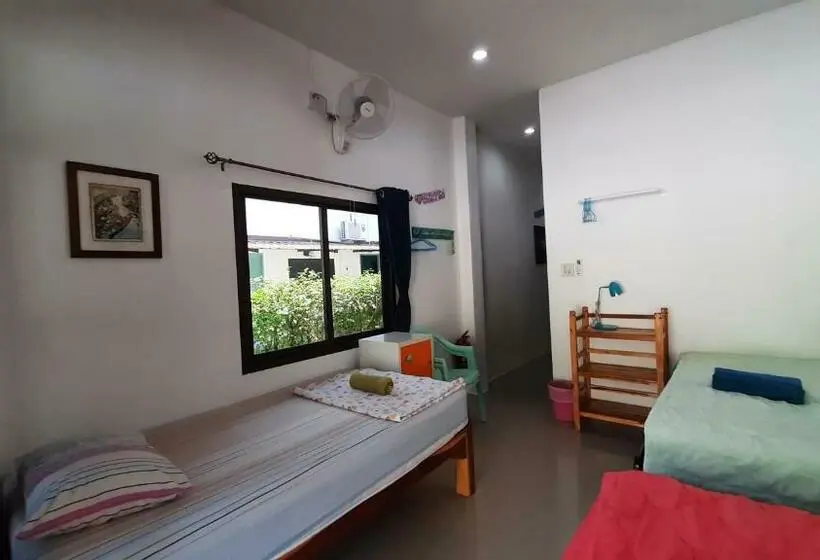 ファミリールーム, Runa Group House Samed