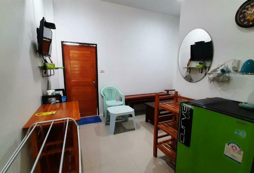 غرفة عائلية, Runa Group House Samed