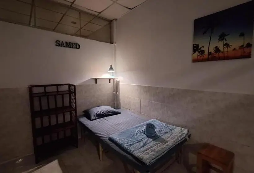 テラス付きスタンダードワンルーム, Runa Group House Samed