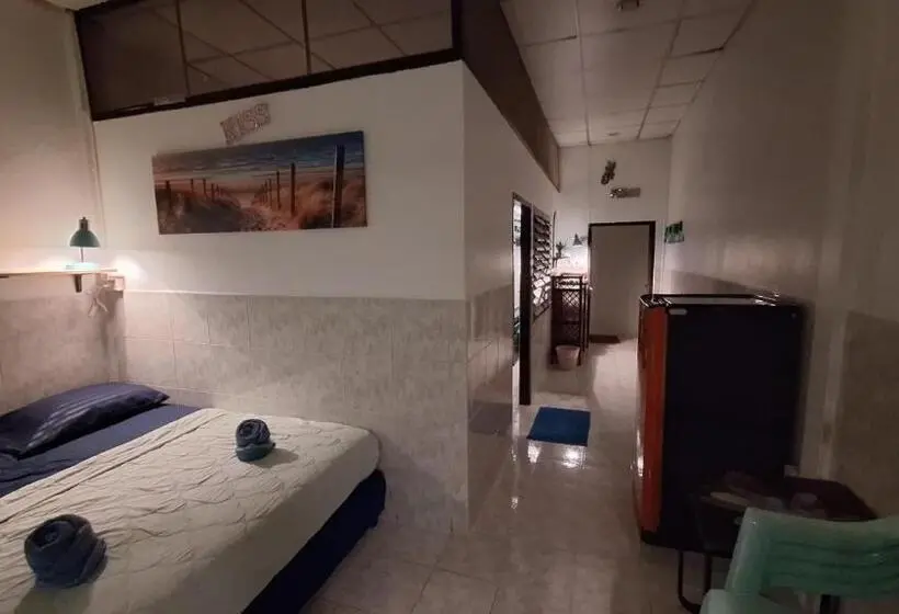 テラス付きスタンダードワンルーム, Runa Group House Samed