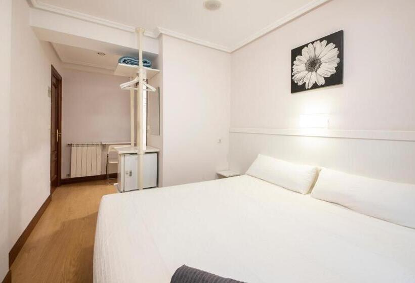 اتاق استاندارد, Pensión Santa Clara