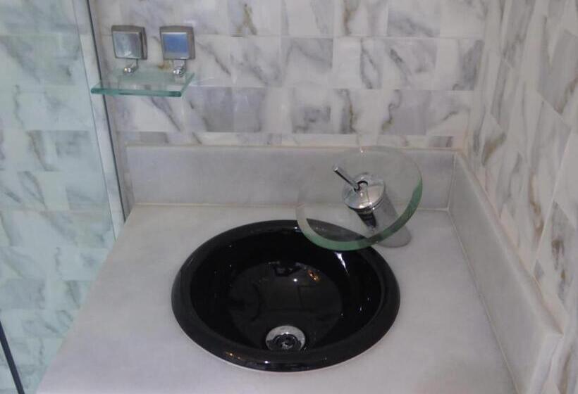 带海景的标准工作室, Sol Victoria Marina Lofts