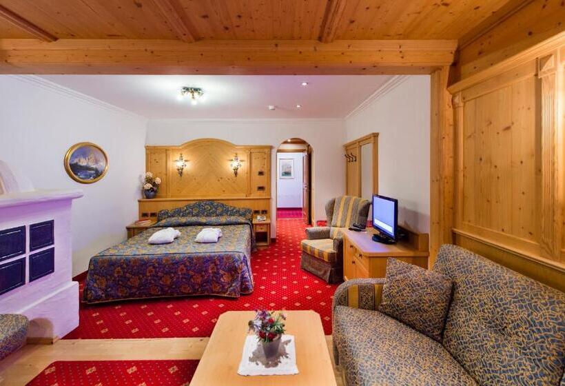 اتاق سوپریور سه تخته, Alpen Hotel Corona