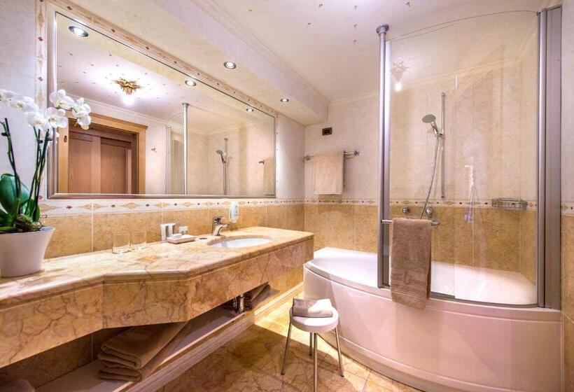 高级套房, Alpen Hotel Corona