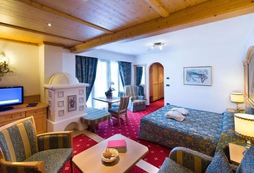 デラックストリプルルーム, Alpen Hotel Corona