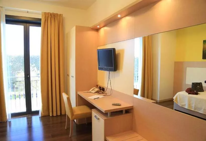 スタンダードシングルルーム, Groane Hotel Residence