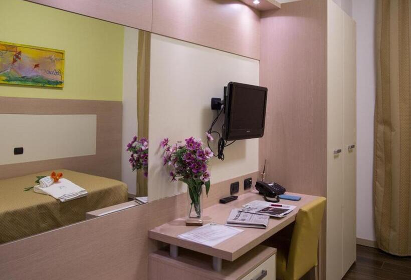 חדר קומפורט יחיד, Groane Hotel Residence