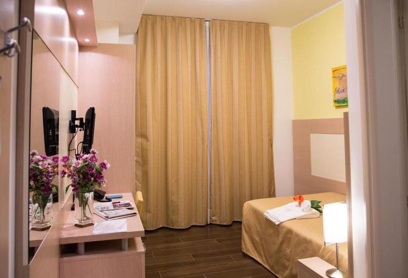 חדר קומפורט יחיד, Groane Hotel Residence