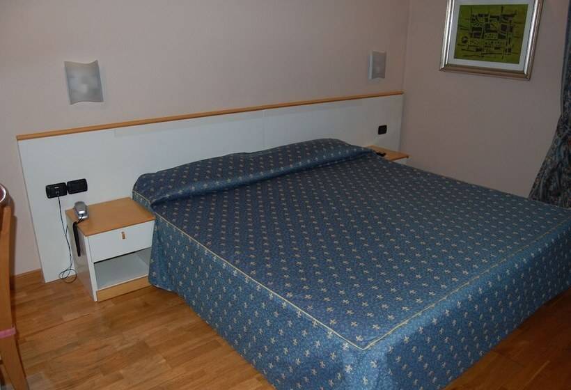 标准间, Sant Eustorgio