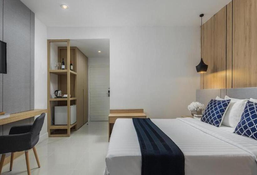 اتاق سوپریور, Altos