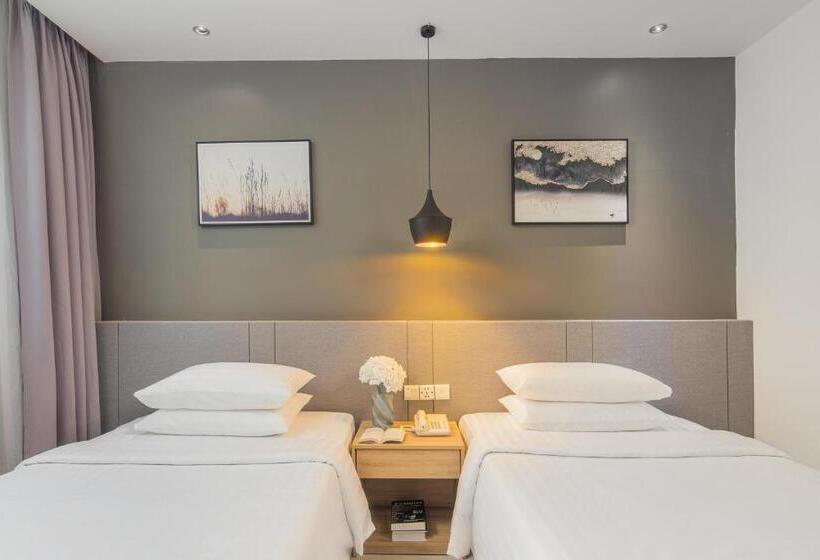 اتاق سوپریور, Altos