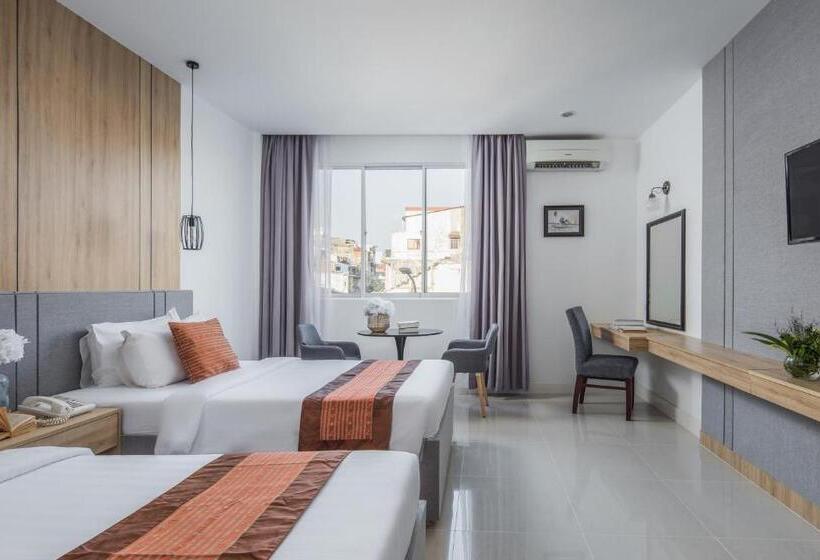 اتاق لوکس, Altos